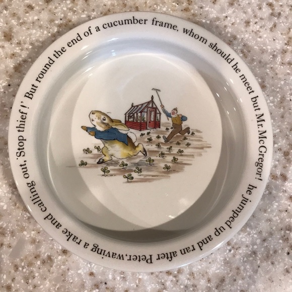 Wedgwood Peter Rabbit Baby Cereal Dish England - Picture 1 of 5